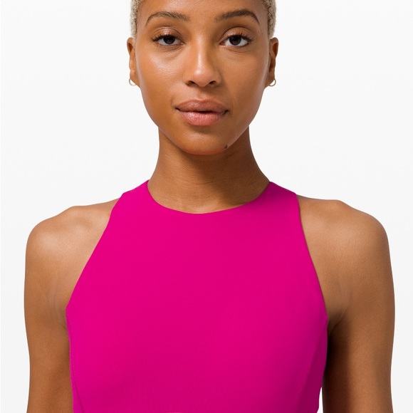 Lululemon Key to balance tank - Picture 2 of 9